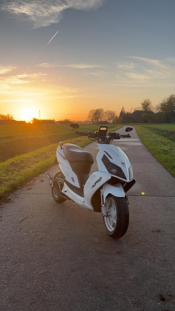 Sym jet sport x 70 cc 2 takt ( ruil eventueel kopen), Fietsen en Brommers, Scooters | SYM, Gebruikt, Overige modellen, Maximaal 45 km/u