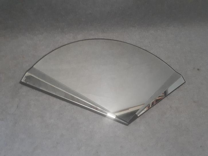 Design wandspiegel, Huis en Inrichting, Woonaccessoires | Spiegels, Zo goed als nieuw, 50 tot 75 cm, Minder dan 100 cm, Overige vormen