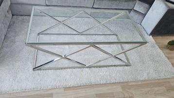 Salontafel  beschikbaar voor biedingen