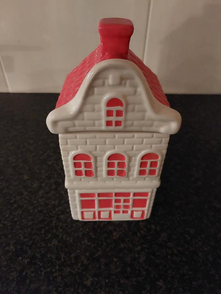 Nieuwe Postcodeloterij Koek-/Snoeptrommel met klokgevel, Huis en Inrichting, Keuken | Servies, Nieuw, Overige stijlen, Overige materialen