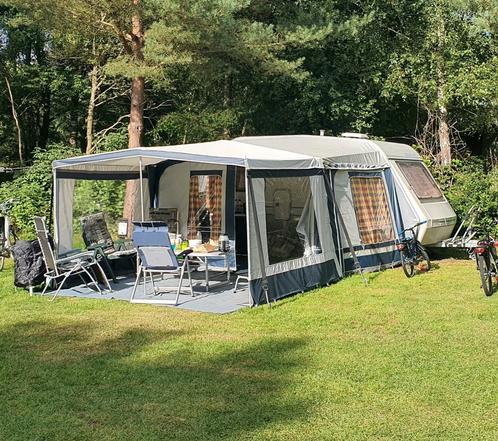 Beyerland 400 DD caravan, Caravans en Kamperen, Caravans, Particulier, tot en met 4, 750 - 1000 kg, Standaardzit, Beyerland, Omvormbare zithoek