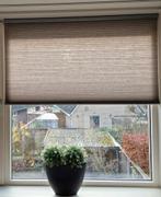 Grijze Duette Raambekleding 138 cm breed, Huis en Inrichting, Ophalen, 100 tot 150 cm, 100 tot 150 cm, Zo goed als nieuw