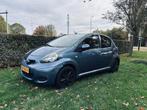 Toyota Aygo 1.0 12V Vvt-i 5DRS 2009 Blauw, Auto's, Toyota, Voorwielaandrijving, Stof, Zwart, 68 pk