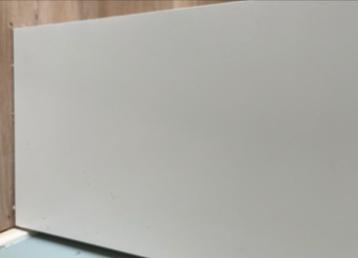IKEA Besta Kastje met witte deur beschikbaar voor biedingen