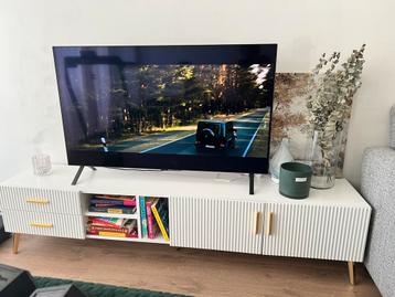 Modern TV cabinet stand beschikbaar voor biedingen