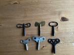6 oude klok sleutels voor antieke klok VERKOCHT, Antiek en Kunst, Antiek | Klokken, Ophalen of Verzenden