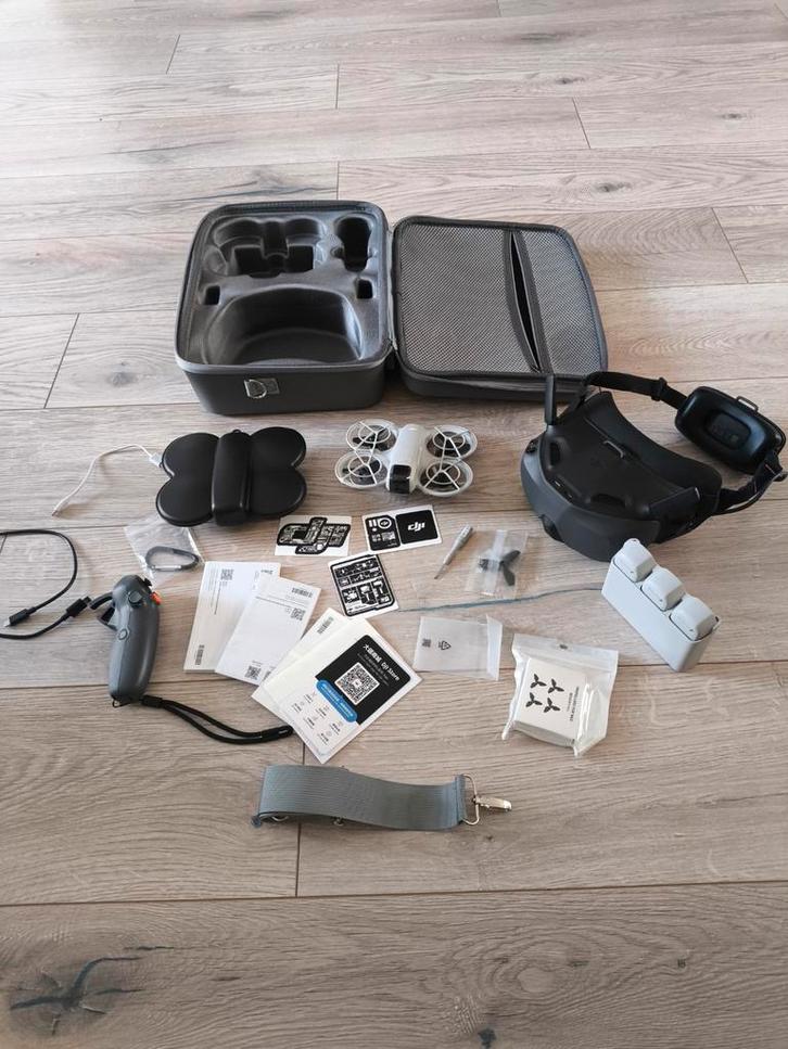 DJI Neo Motion Fly More Combo + Goggles N3 + RC Motion 3!, Audio, Tv en Foto, Drones, Zo goed als nieuw, Ophalen of Verzenden