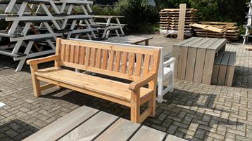 Rockwood tuinbank beschikbaar voor biedingen