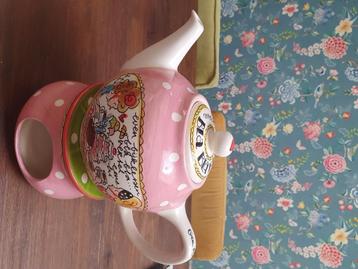 Theepot Blond en rechaud beschikbaar voor biedingen