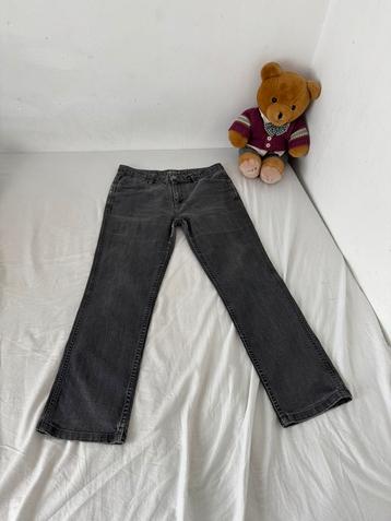 Mooir Lacoste jeans beschikbaar voor biedingen
