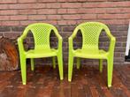 Twee groene plastic kinder tuinstoelen, Tuin en Terras, Tuinstoelen, Ophalen, Gebruikt, Plastic