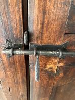 Antieke Kast 18e eeuw  – Handgesmeed Beslag – Uniek stuk, Antiek en Kunst, Ophalen of Verzenden