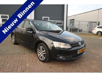 Volkswagen Jetta 1.6 TDI Highline BlueMotion (bj 2011) beschikbaar voor biedingen