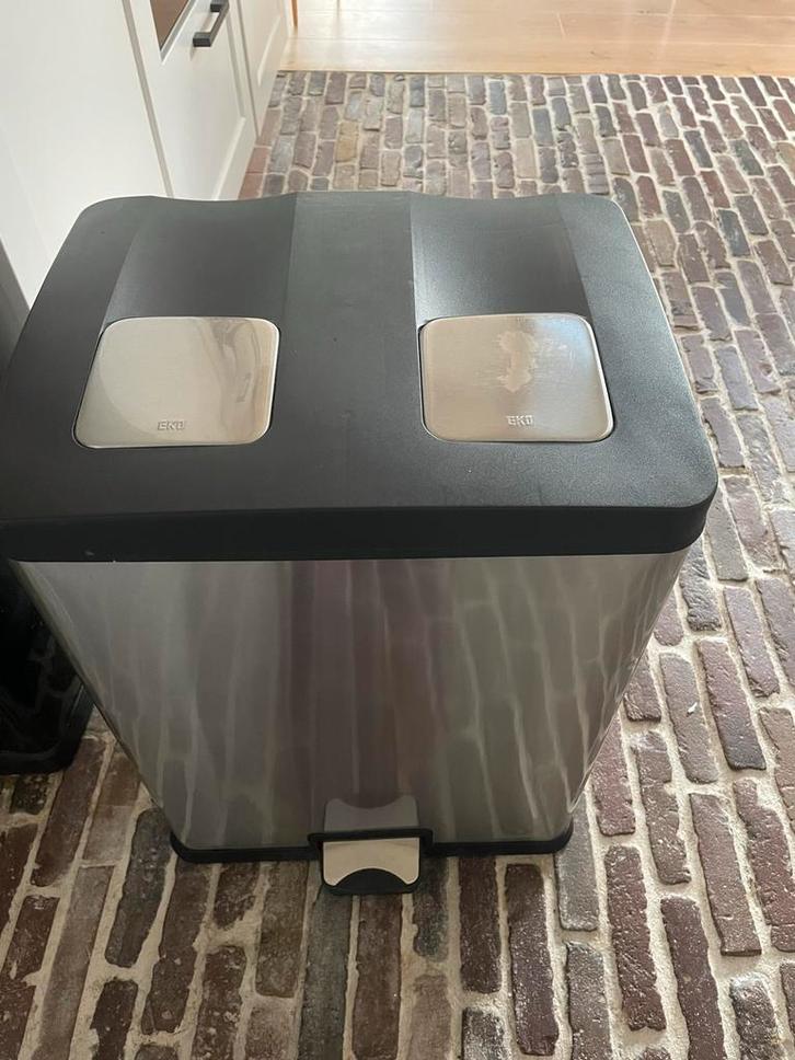 EKO Rejoice Pedaalemmer - 2x30L - Mat Zilver, Huis en Inrichting, Woonaccessoires | Prullenbakken, Gebruikt, Rvs, 50 tot 75 cm
