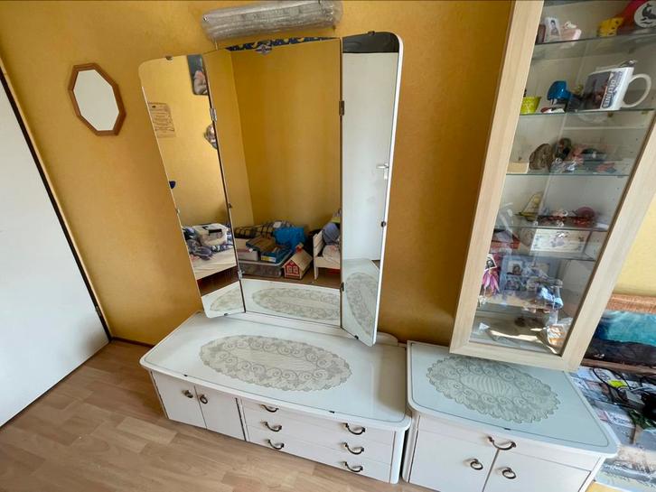 Antieke kast met spiegel en losse kastjes ophalen Alkmaar, Huis en Inrichting, Tafels | Kaptafels, Zo goed als nieuw, 100 tot 150 cm