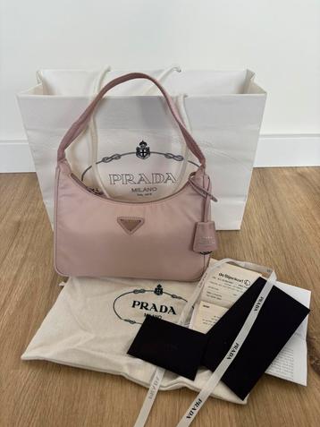 Prada re-edition re-nylon 2005 tas roze, met bon, origineel beschikbaar voor biedingen