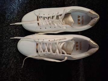 Sneakers Nicolette  beschikbaar voor biedingen