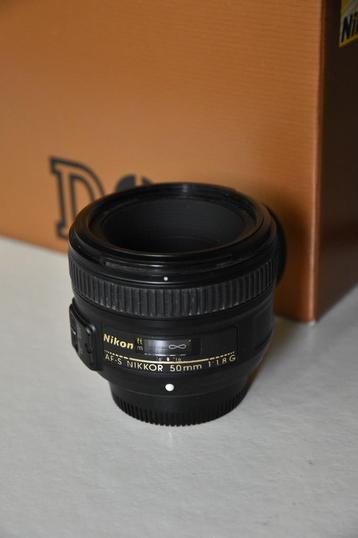Nikon af-s 50mm 1.8 prime lens beschikbaar voor biedingen
