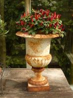 1 antieke CREME GIETIJZEREN TUINVAAS (heb er 2), Antiek en Kunst, Ophalen