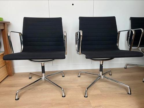 Orginele Vitra EA 107 Charles Eames zwart hopsak chrome, Huis en Inrichting, Bureaustoelen, Gebruikt, Zwart, Ophalen of Verzenden