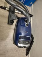 Miele Complete C3 Score PowerLine SGDF3 Stofzuiger-ALS NIEUW, Ophalen of Verzenden, Nieuw, Minder dan 1200 watt, Stofzuiger
