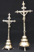 2 Antieke bronzen/koperen altaar kruisjes (zeer oud), Ophalen of Verzenden