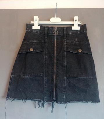 Bershka high waist denim skirt maat 34 xs beschikbaar voor biedingen