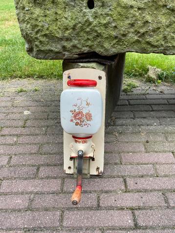 Antieke Pe De Koffiemolen met Bloemmotief - Vintage Keukenpr beschikbaar voor biedingen