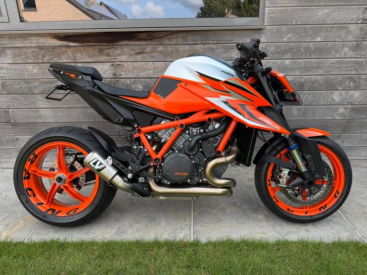 KTM Superduke 1290R EVO - Akramap - slechts 9865km!, Motoren, Accessoires | Overige, Zo goed als nieuw, Ophalen