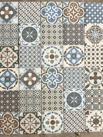 32 m2 Spaans Portugese Keramische tegels afm.; 19x57x0,95cm beschikbaar voor biedingen