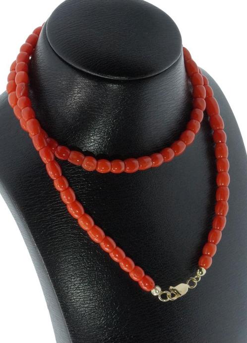 Bloedkoraal tonnetjes kralen ketting 14k gouden slot vintage, Sieraden, Tassen en Uiterlijk, Antieke sieraden, Ketting, Goud, Met edelsteen