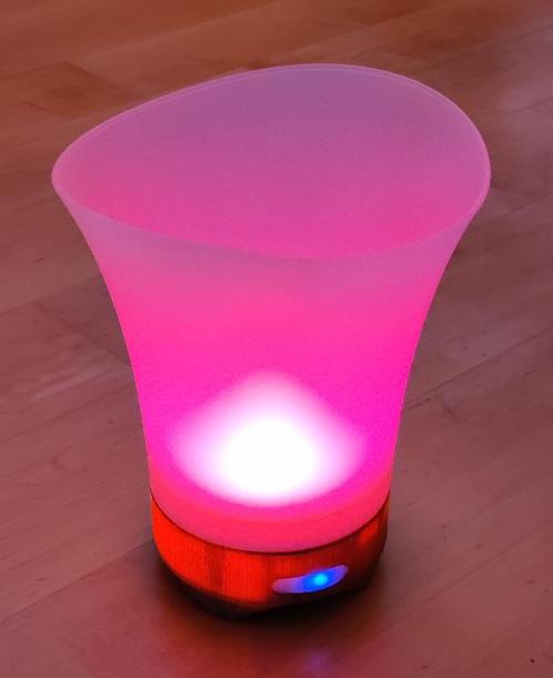 Verlichte Wijnkoeler met Led en Speaker, Tuin en Terras, Buitenverlichting, Nieuw, Overige typen, Kunststof, Minder dan 50 watt