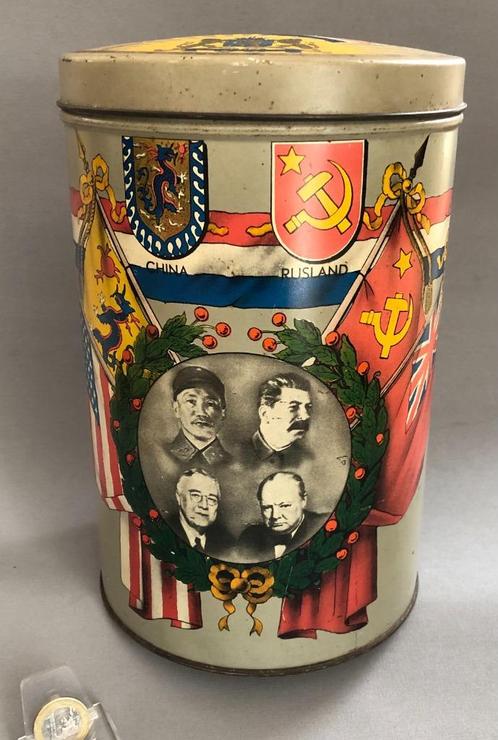 Bevrijdingsblik 1939-1945, met Portretten van Wereldleiders, Verzamelen, Blikken, Gebruikt, Koek(jes), Overige merken, Ophalen of Verzenden