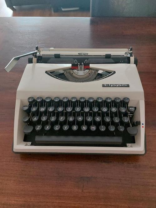 Triumph Tippa typemachine, Diversen, Typemachines, Gebruikt, Ophalen of Verzenden