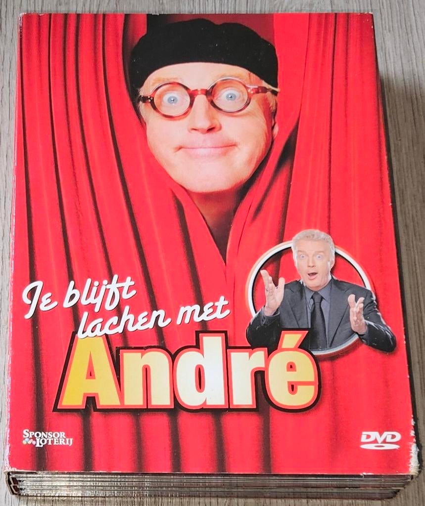 Je Blijft Lachen Met André - 6DVD Box, Cd's en Dvd's, Dvd's | Cabaret en Sketches, Alle leeftijden, Ophalen of Verzenden, Zo goed als nieuw