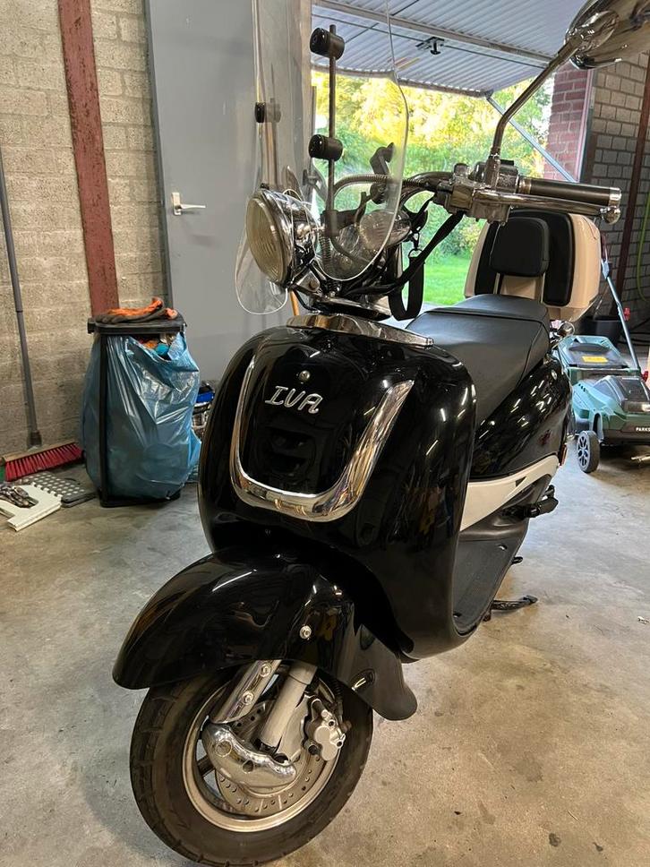 IVA RA-9015, Fietsen en Brommers, Snorfietsen en Snorscooters, Gebruikt, Overige merken, Benzine, Ophalen of Verzenden