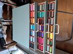 RUIM 200 KLOSSEN ARIFIL MACHINE BORDUURGAREN, Ophalen of Verzenden, Nieuw, Borduurgaren of Zijde