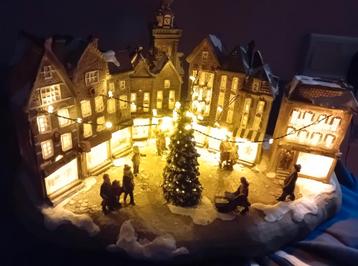 Typisch Hollands marktplein voor Kerstdorp beschikbaar voor biedingen