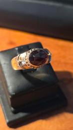 14 karaats gouden ring met granaat, Ophalen of Verzenden, Zo goed als nieuw, 17 tot 18, Dame