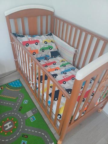 Wooden Baby Bed + Professional Mattress beschikbaar voor biedingen