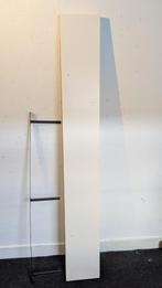 Witte IKEA schap met beugel, Huis en Inrichting, Woonaccessoires | Wandplanken en Boekenplanken, Ophalen, Gebruikt