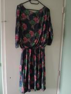 Jurk king Louie maat l, Kleding | Dames, Jurken, Ophalen of Verzenden, Zo goed als nieuw, Maat 38/40 (M), Knielengte