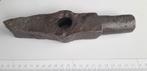 Oude warmbeitel. Bodemvondst., Antiek en Kunst, Antiek | Gereedschap en Instrumenten, Ophalen of Verzenden