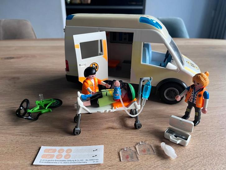 Playmobil 70049 Ambulance, Kinderen en Baby's, Speelgoed | Playmobil, Gebruikt, Ophalen of Verzenden