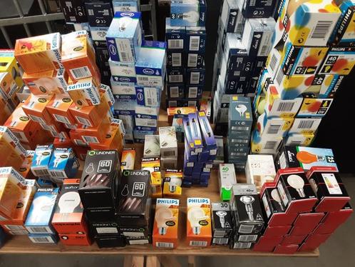 Grote partij gloeilampen , diverse merken/kleuren/wattages, Huis en Inrichting, Lampen | Losse lampen, Nieuw, Gloeilamp, Ophalen