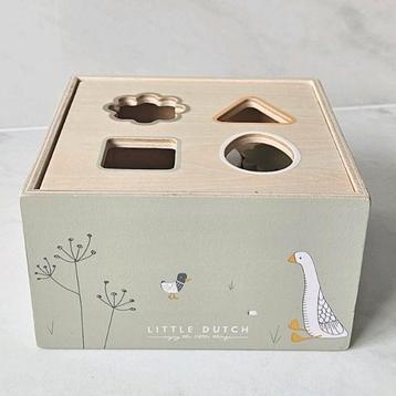 Vormenstoof van Little Dutch beschikbaar voor biedingen