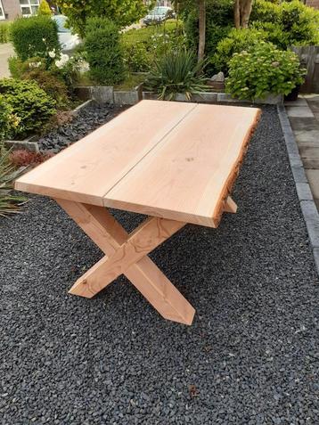 boomstamtafel tuintafel  picknicktafel van douglas hout  beschikbaar voor biedingen