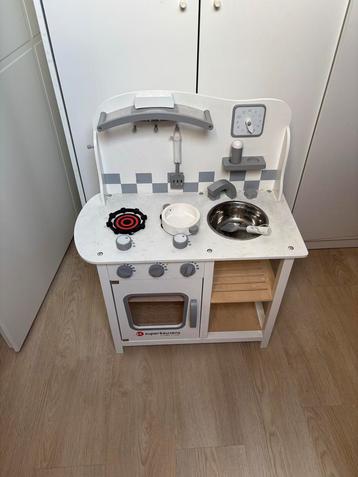 Superkeukens Speelkeuken beschikbaar voor biedingen