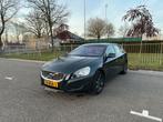 Volvo V60 T5 240pk Powershift 2011 Grijs, 1800 kg, 4 cilinders, Origineel Nederlands, Particulier