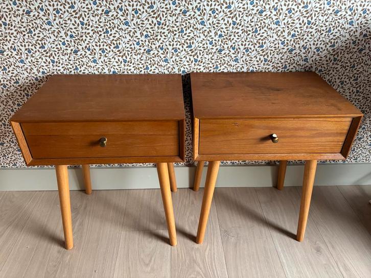 2 Hokksund nachtkastjes van JYSK, Huis en Inrichting, Slaapkamer | Nachtkastjes, Gebruikt, Minder dan 55 cm, Minder dan 45 cm